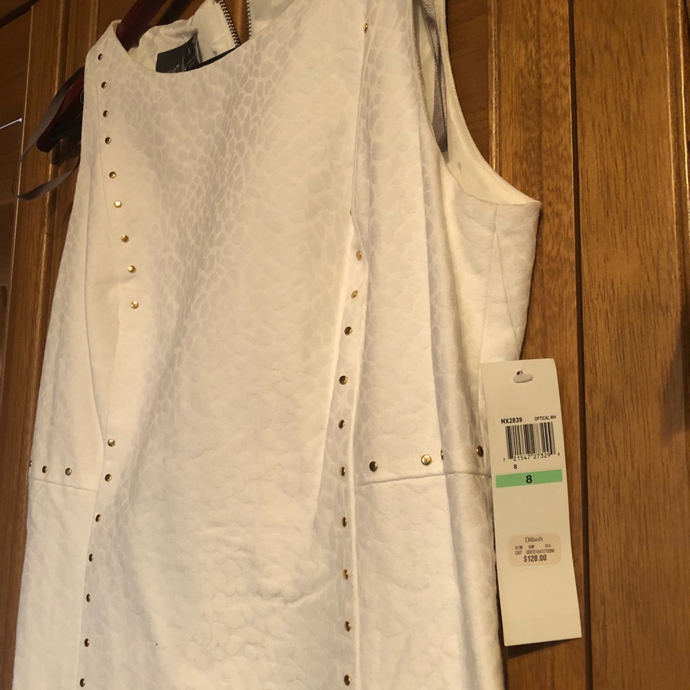 Dress - Picture 2 of 4